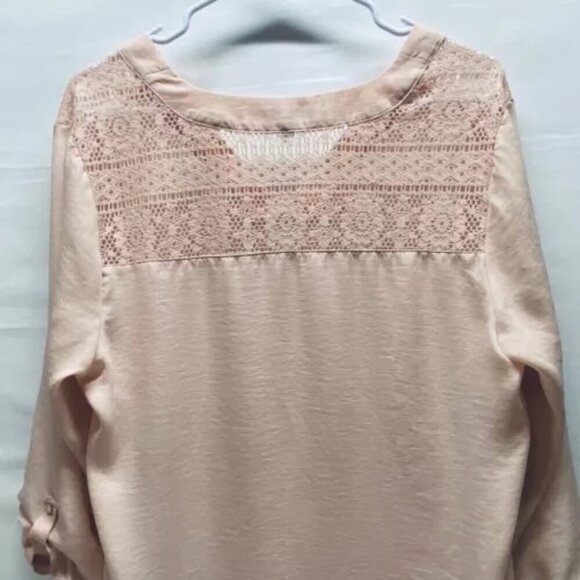 Express Blouse Women's Large Light Peach V-Neck Tunic 3/4 Sleeve Lace Back EUC - Picture 6 of 14